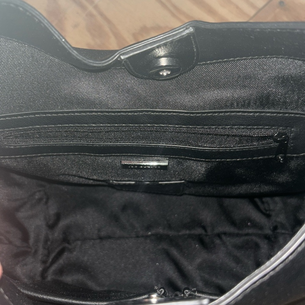 Alfani shoulder bag. - Picture 4 of 6